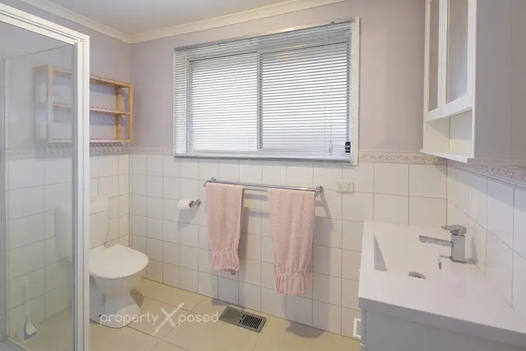 Sixth view of Homely house listing, 4 Bedford Court, Endeavour Hills VIC 3802
