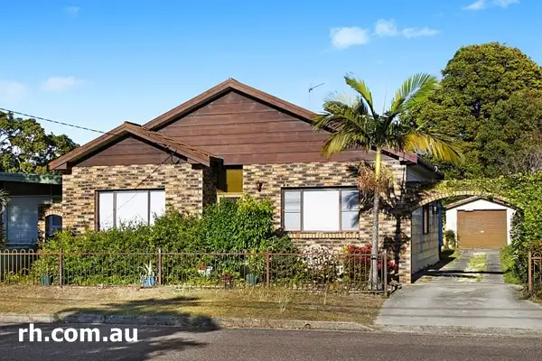 Main view of Homely house listing, 81 Booker Bay Road, Booker Bay NSW 2257