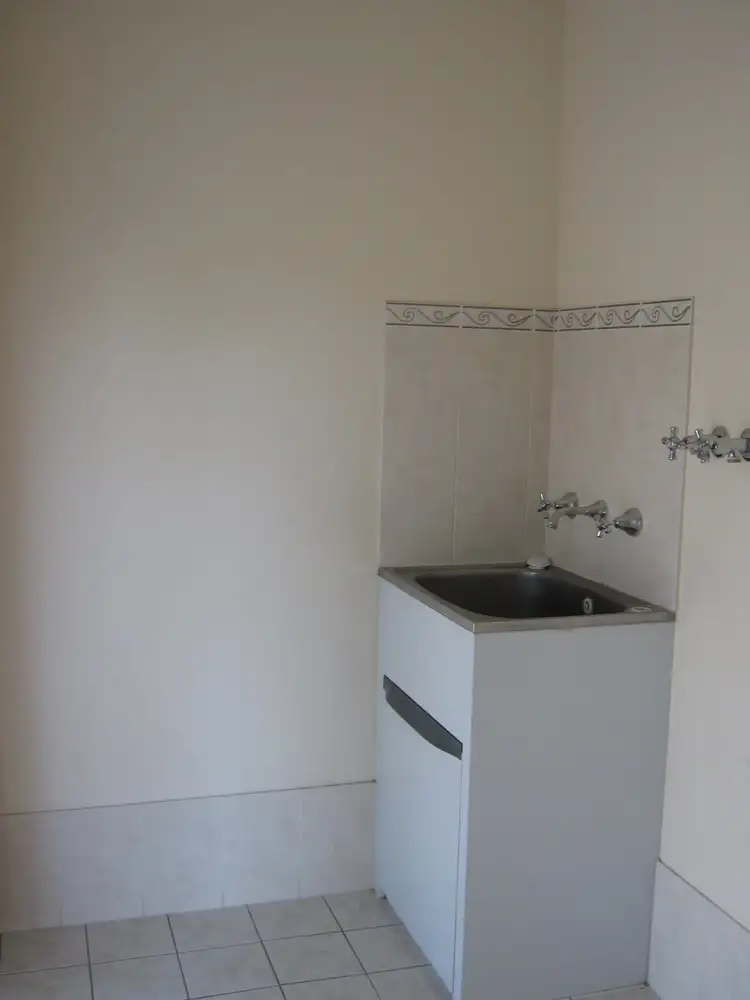 Fifth view of Homely house listing, 10 Hay Street, Bordertown SA 5268