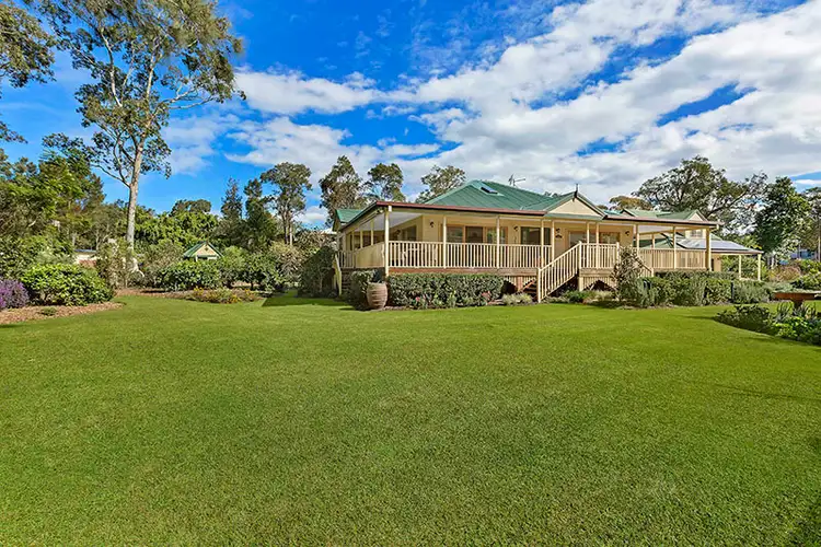 Second view of Homely house listing, 19 Lakedge Avenue, Berkeley Vale NSW 2261