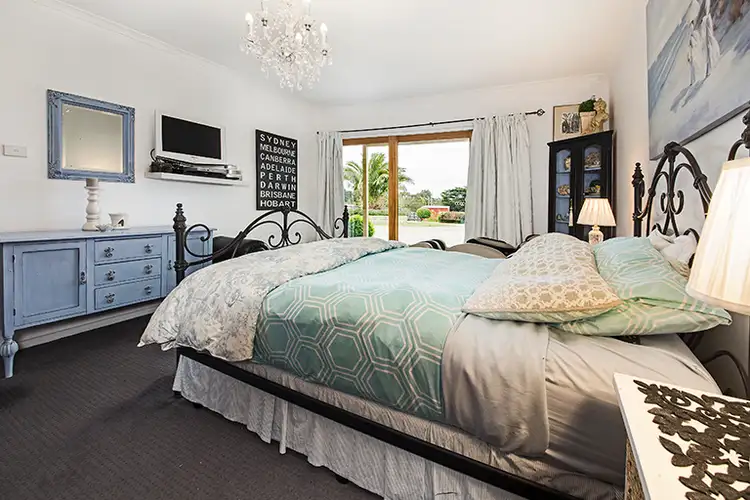 Fifth view of Homely house listing, 195 Roberts Road, Mornington VIC 3931