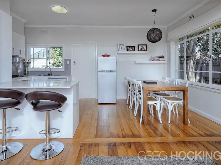 2 Follett Road, Cheltenham VIC 3192