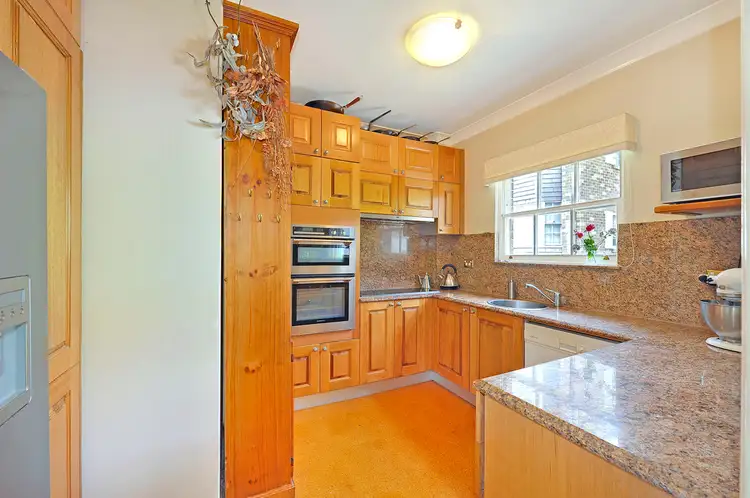 Third view of Homely apartment listing, 11 / 25-29 Millewa Avenue, Wahroonga NSW 2076