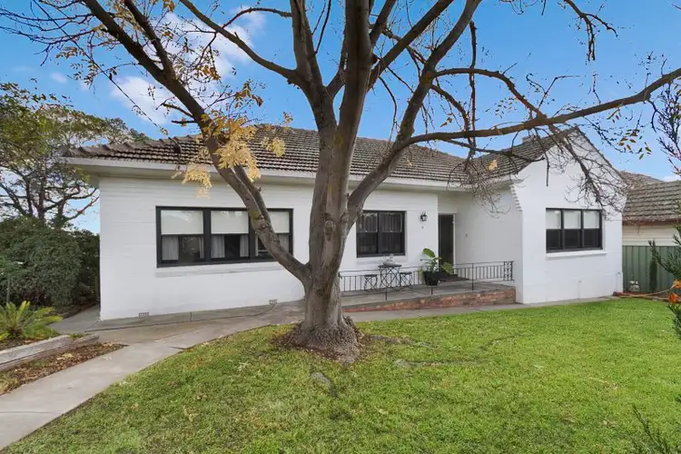 16 Curtin Street, Flora Hill VIC 3550