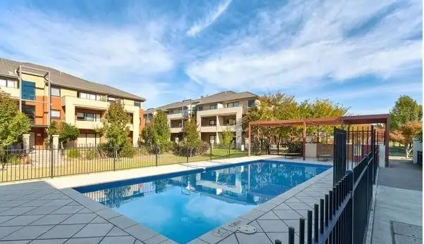 18/2 Monash Green Drive, Clayton VIC 3168
