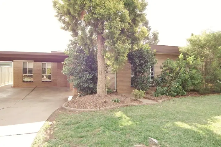 4 Cregan Place, Griffith NSW 2680