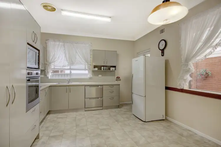Sixth view of Homely house listing, 40 Vanessa Street, Beverly Hills NSW 2209