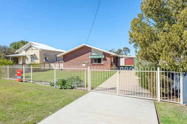 7 McDonald Street, Oakey QLD 4401