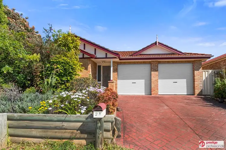 25 Daintree Drive, Wattle Grove NSW 2173