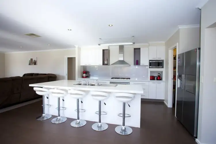 Second view of Homely house listing, 3 Conn Court, Horsham VIC 3400