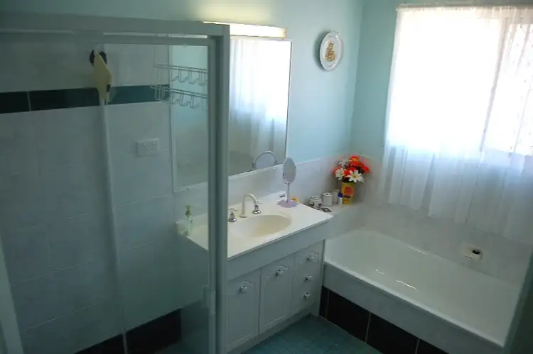 Seventh view of Homely house listing, 2 Kane Court, Wellington Point QLD 4160