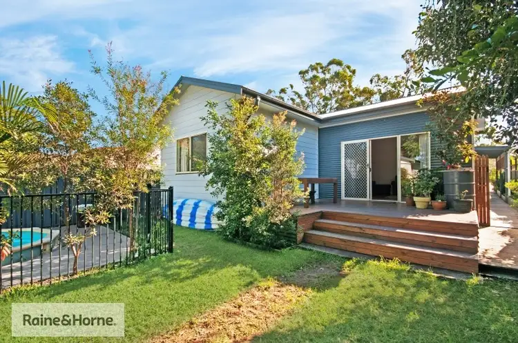 18 Gallipoli Avenue, Blackwall NSW 2256