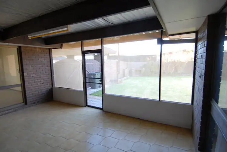 Fifth view of Homely house listing, 8 GILLESPIE COURT, Deniliquin NSW 2710
