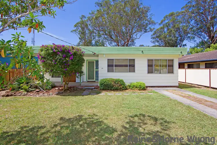 19 Kauai Avenue, Chittaway Bay NSW 2261
