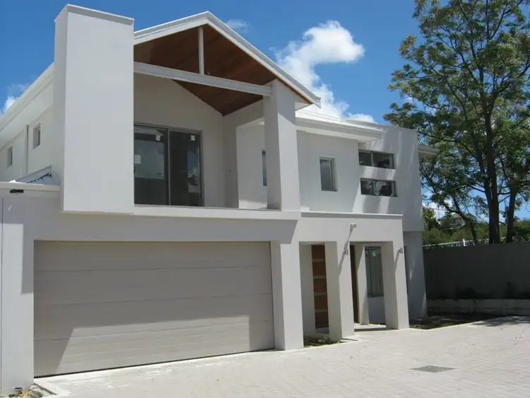 56C Gladstone Road