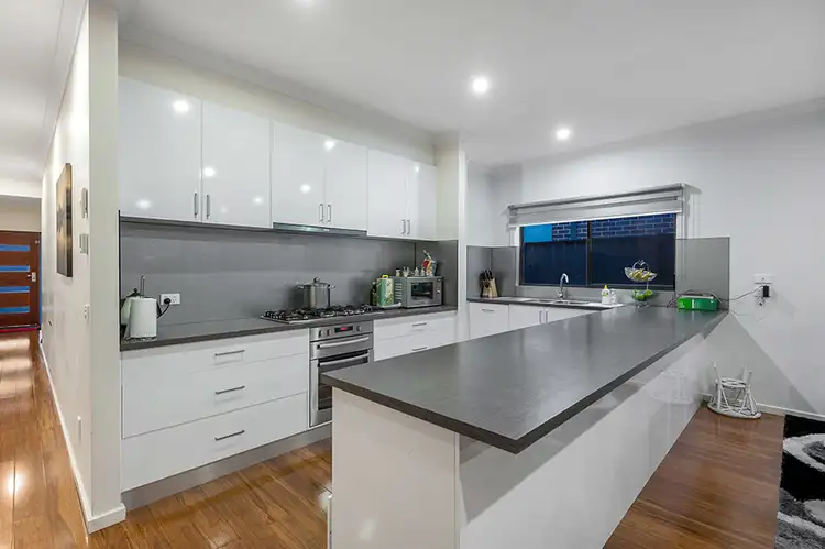 Sixth view of Homely house listing, 14 Bridgehaven Drive, Craigieburn VIC 3064