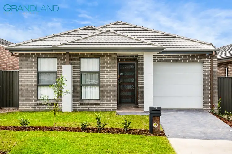 15 Glycine St, Denham Court NSW 2565