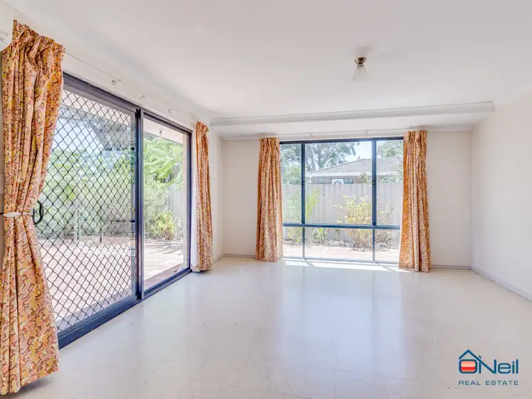 Seventh view of Homely house listing, 7 Bessant Court, Camillo WA 6111