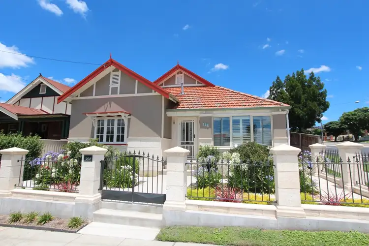 202 Keppel Street, Bathurst NSW 2795