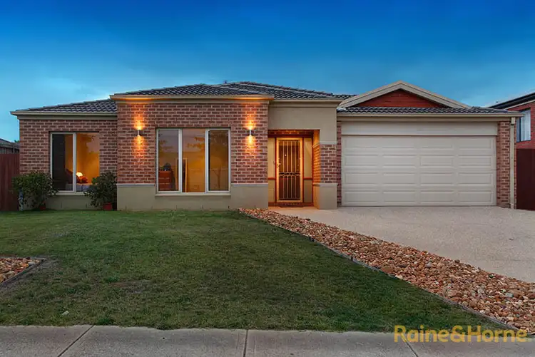 28 Vert Avenue, Narre Warren South VIC 3805