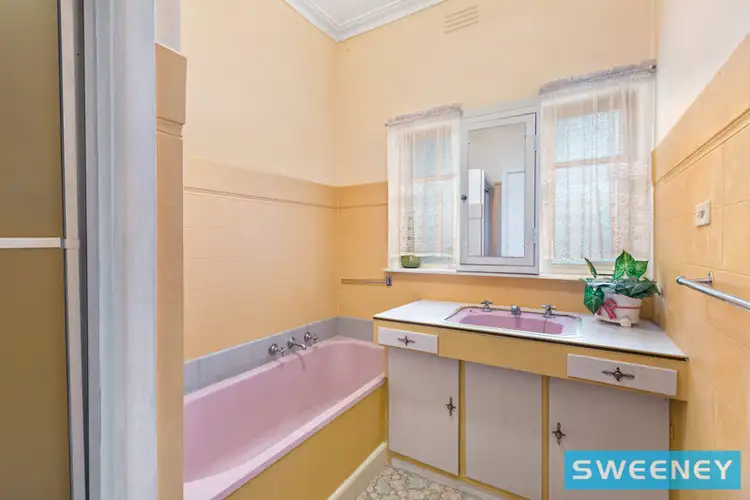 Sixth view of Homely house listing, 6 Corrigan Avenue, Brooklyn VIC 3012