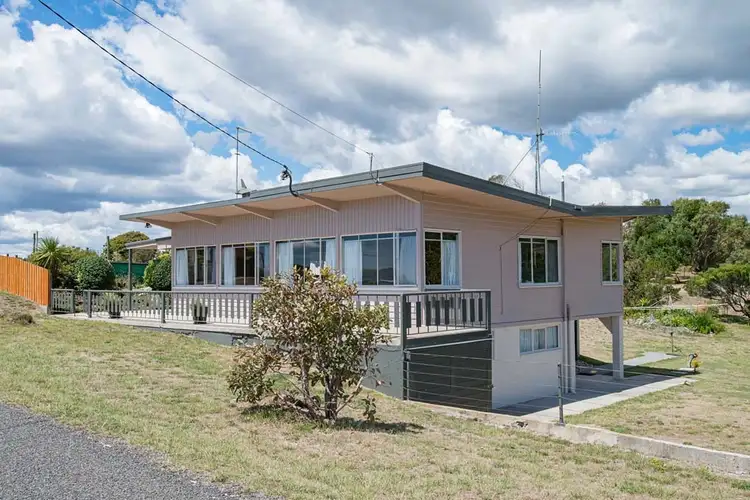 8 Davis Street, Beechford TAS 7252