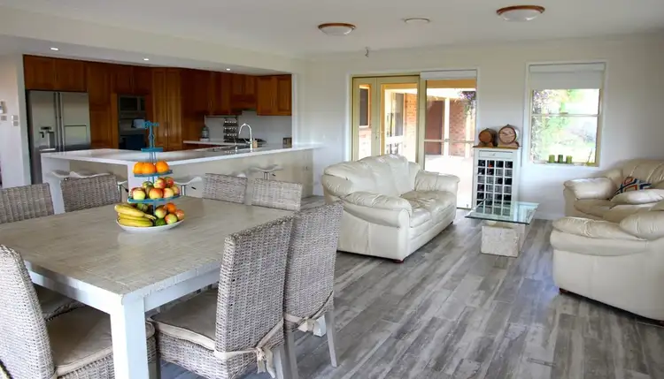 Second view of Homely house listing, 133 Spring Close, Mount Rankin NSW 2795