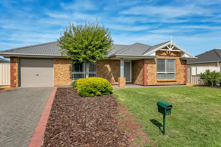 25 Cockle Ave, Aldinga Beach SA 5173
