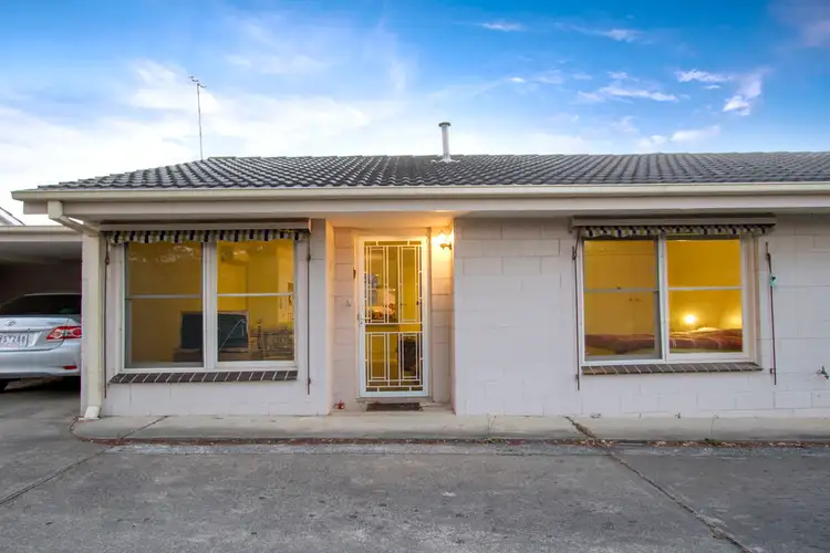 2/3 Balcombe Street, Frankston VIC 3199