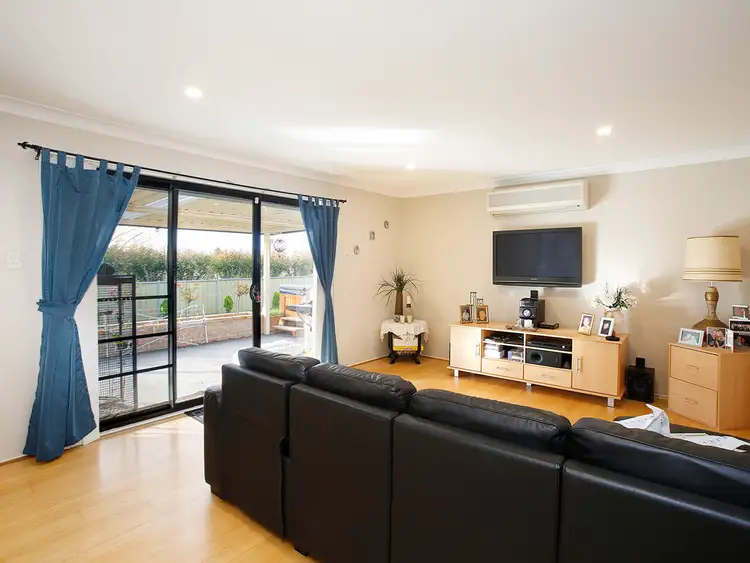 Fourth view of Homely house listing, 2 Dyson Place, Moss Vale NSW 2577