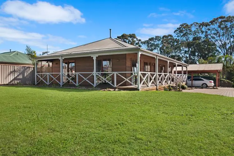 1 Petherick Street, Kangaroo Flat VIC 3555