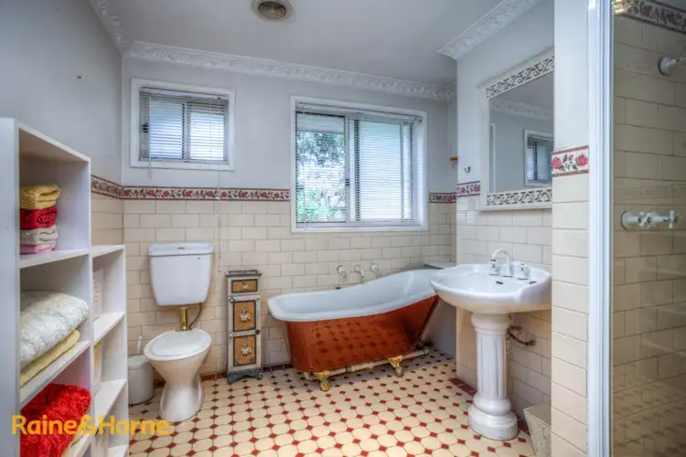 Sixth view of Homely house listing, 23 Notre Dame Drive, Sunbury VIC 3429