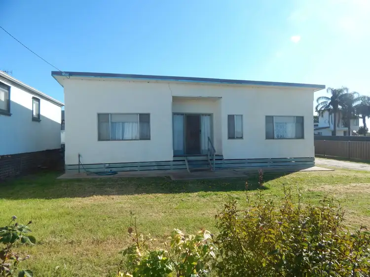 56 Bank Steet, Balranald NSW 2715