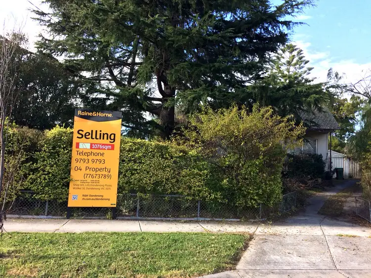 Fifth view of Homely house listing, 1 Apple crt, Doveton VIC 3177