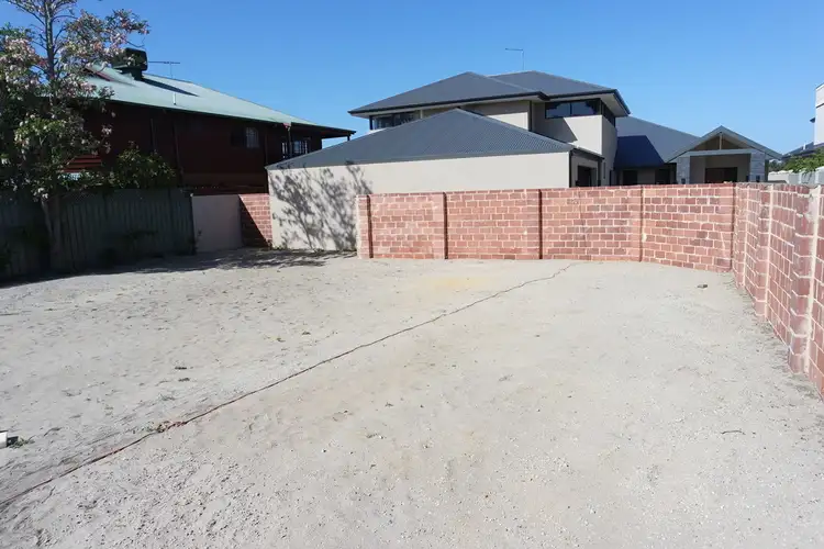 5A Surrey Road, Wilson WA 6107