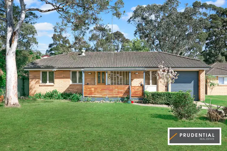 15 Jacaranda Avenue, Bradbury NSW 2560