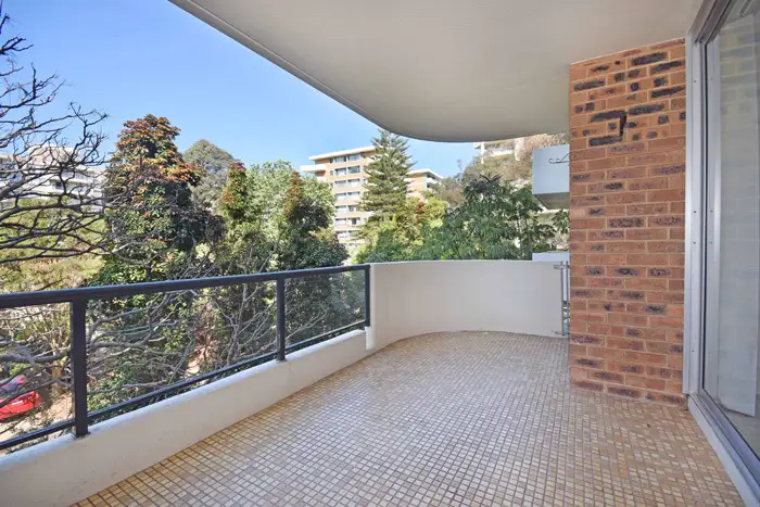 24/2 Parkside Lane, Chatswood NSW 2067