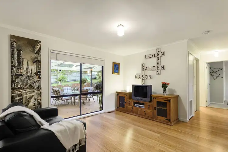 Fifth view of Homely house listing, 3 Milgate Court, Mooroolbark VIC 3138