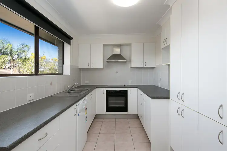 5/133 Central Avenue, Indooroopilly QLD 4068