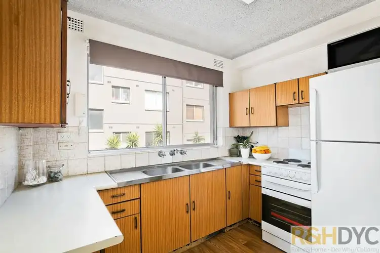 Third view of Homely unit listing, 5/41 Ocean View Road, Freshwater NSW 2096