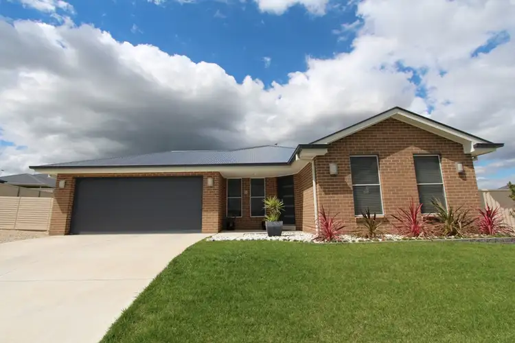 Second view of Homely house listing, 10 Jade Close, Kelso NSW 2795