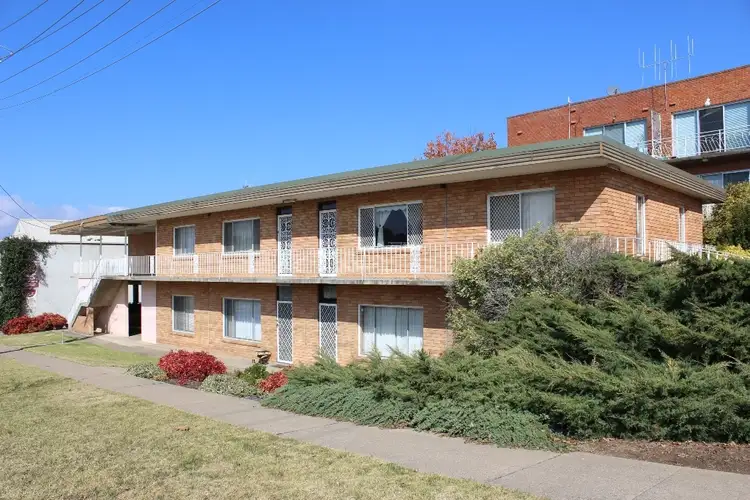 1/2 William Street, Bathurst NSW 2795