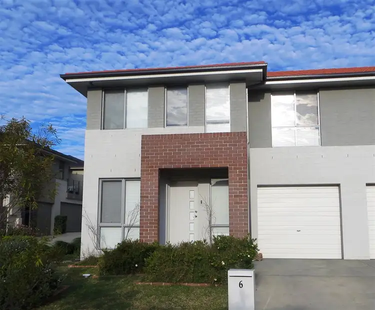 6 Matilda Lane, Glenfield NSW 2167