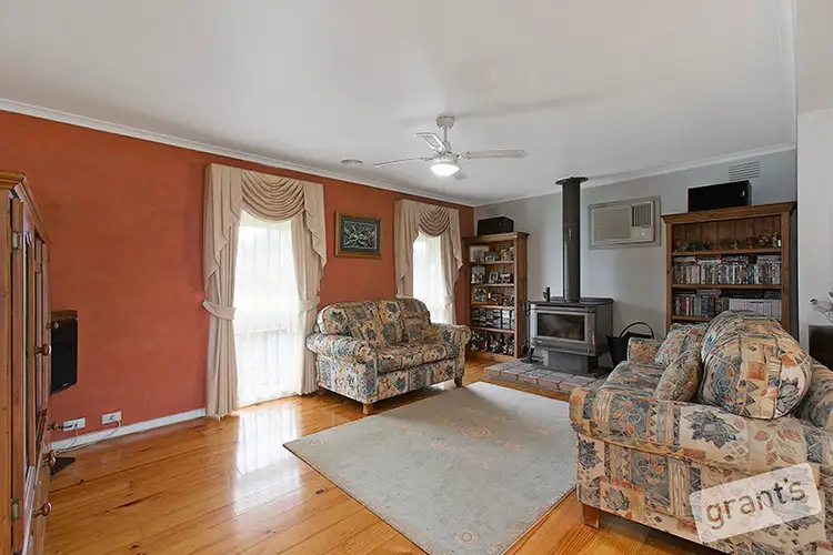 Sixth view of Homely house listing, 8 Greenlaw Crescent, Berwick VIC 3806