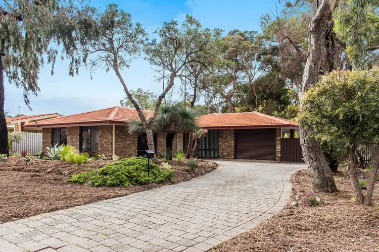 4 Bernard Manning Drive, Duncraig WA 6023