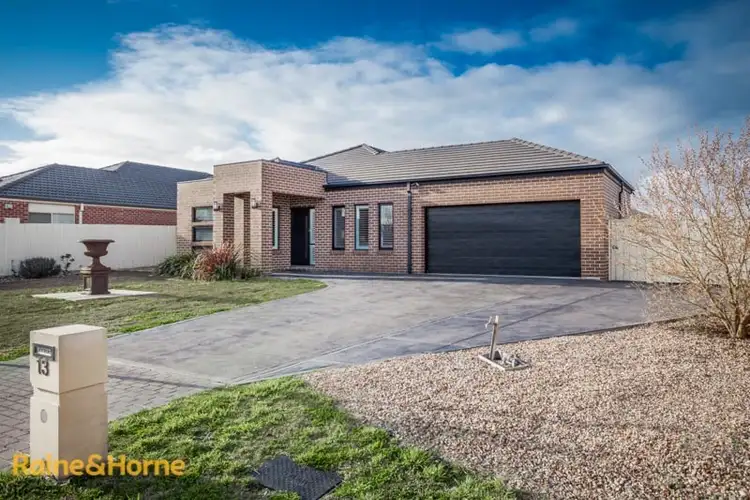 13 Sauvignon Court, Sunbury VIC 3429