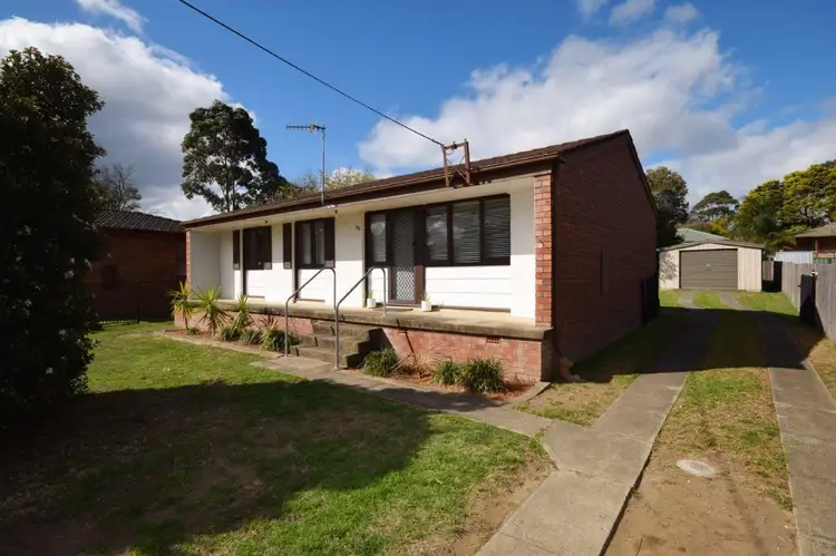 43 Sampson Crescent, Bomaderry NSW 2541