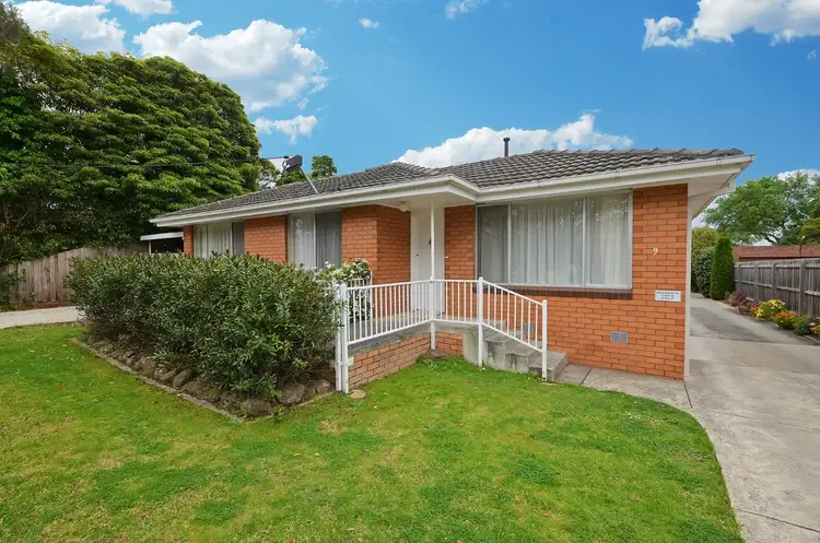 Main view of Homely unit listing, 1/9 Bronte Avenue, Burwood VIC 3125