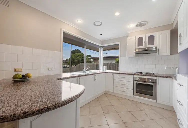 Fourth view of Homely house listing, 2 Woodlands Court, Craigieburn VIC 3064