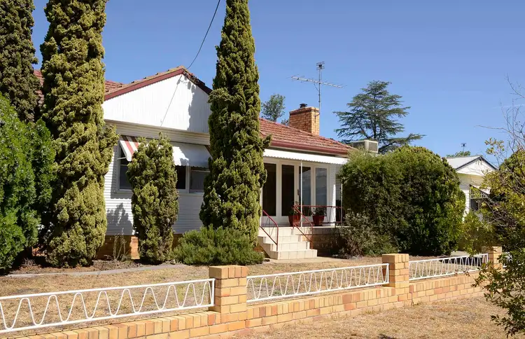 10 Croydon Avenue, Tamworth NSW 2340